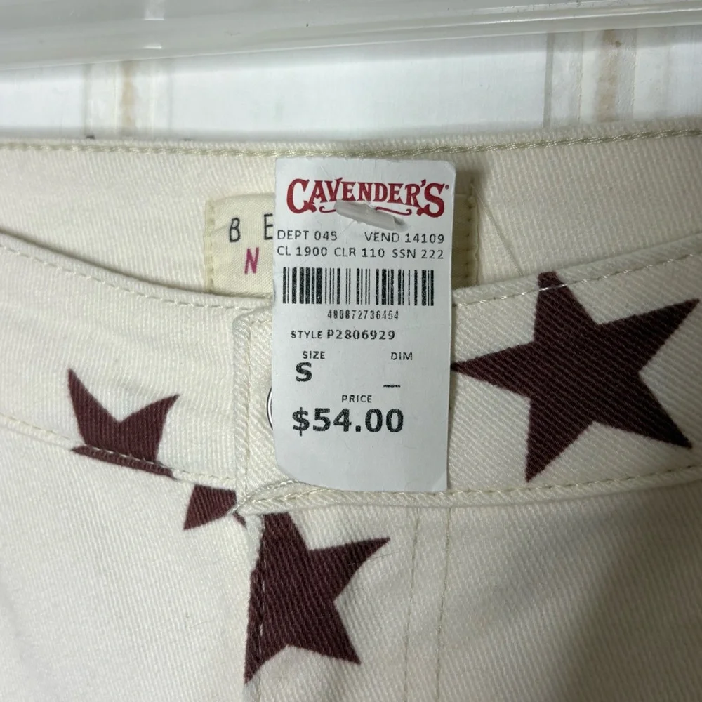 Cavender’s Cream & Red Star Print Flared Pants Sz Small NEW 77 - Picture 5 of 12
